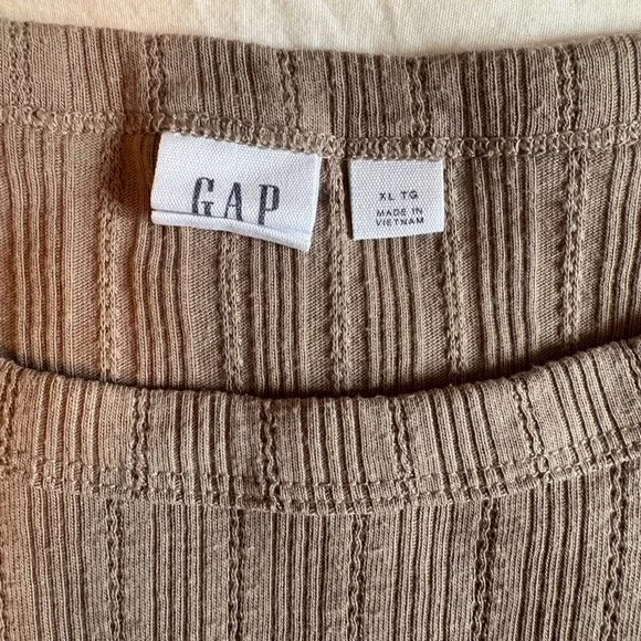 GAP Brown Ribbed Short Sleeve Tee - Picture 3 of 4